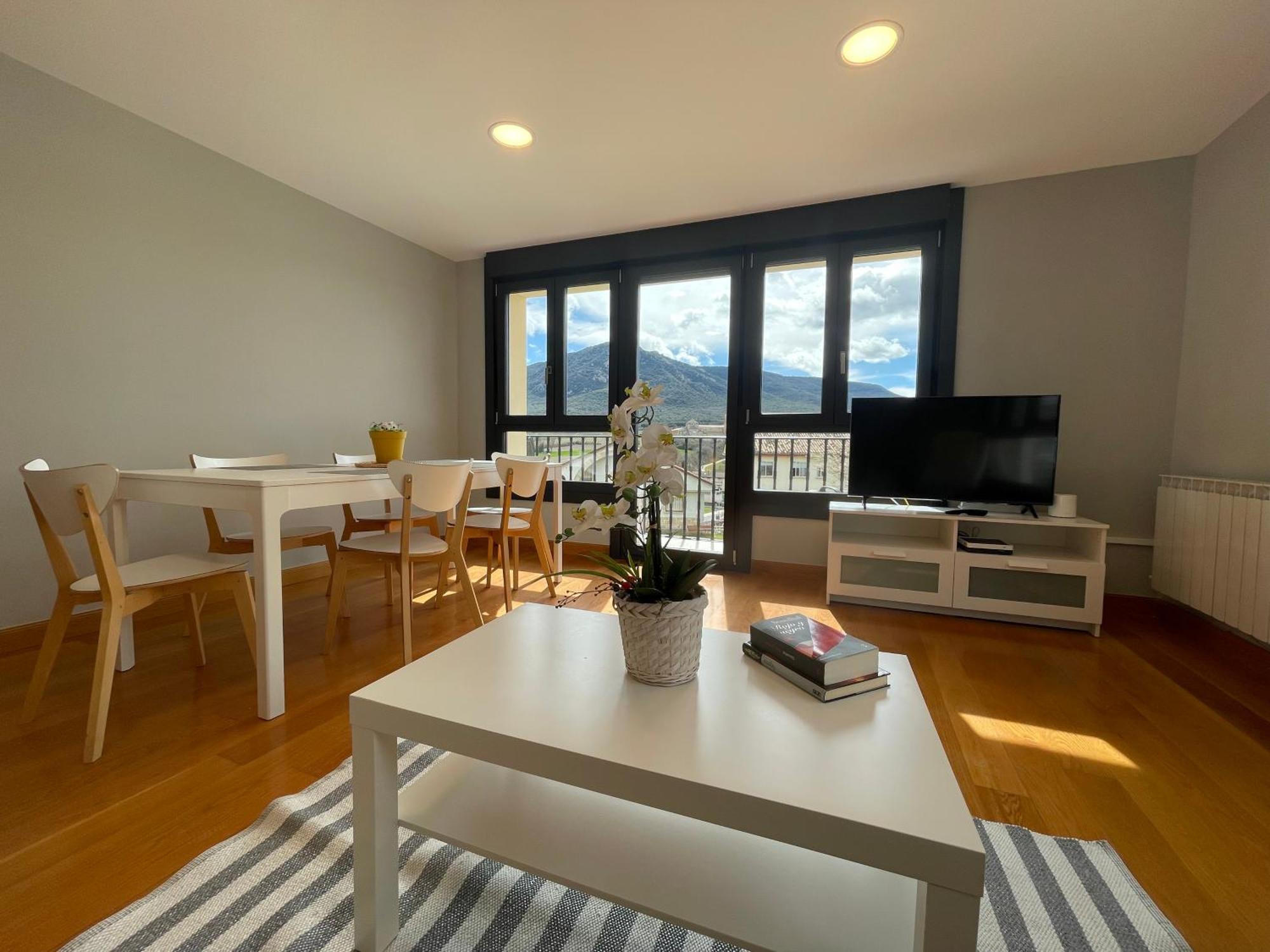Apartamentos Montejurra Ayegui المظهر الخارجي الصورة