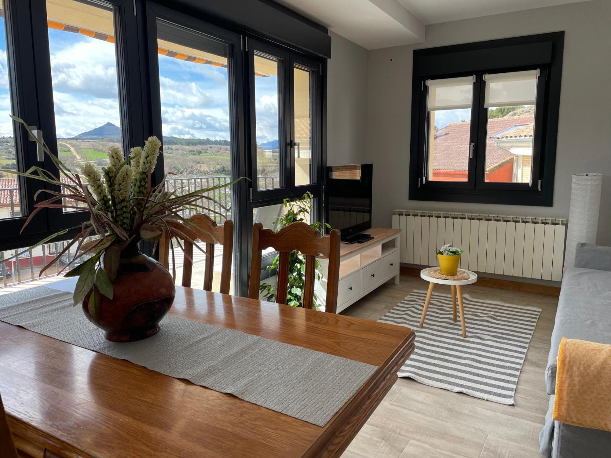 Apartamentos Montejurra Ayegui المظهر الخارجي الصورة